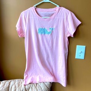 Vineyard Vines tshirt